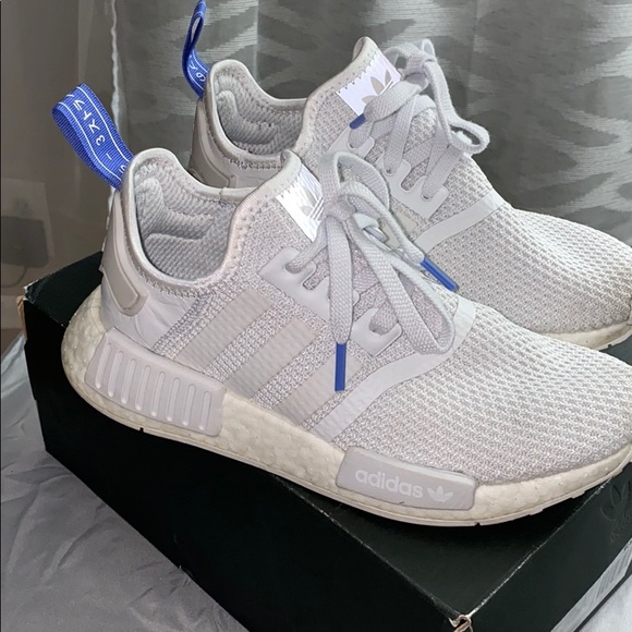 lilac basketball shoes